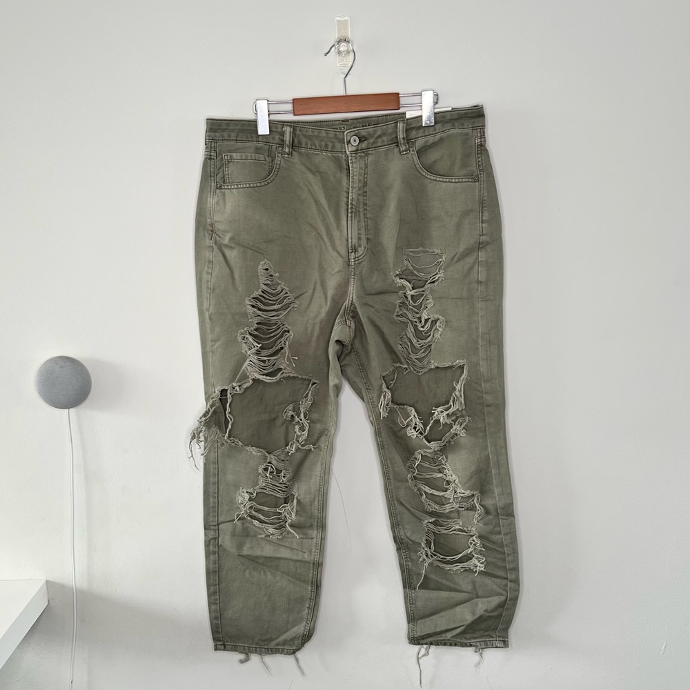 American Eagle distressed mom jeans